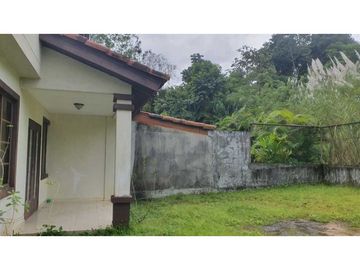 Venta de  casa en Mirador del Lago Las Cumbres
