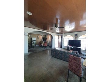 Venta de casa en Villa Lucre