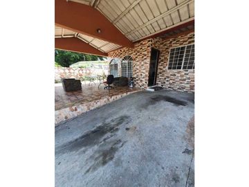 Venta de casa en Villa Lucre