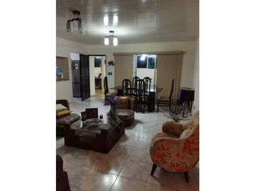 Venta de casa en el Crisol
