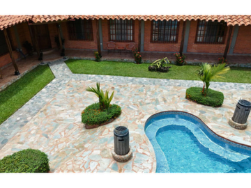 Casa campestre en venta vía La Palmera, Tulúa, Valle del Cauca