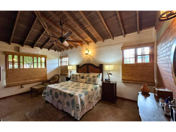 Casa campestre en venta vía La Palmera, Tulúa, Valle del Cauca