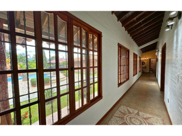 Casa campestre en venta vía La Palmera, Tulúa, Valle del Cauca