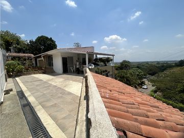 VENTA CASA COLINAS DE MIRAVALLE