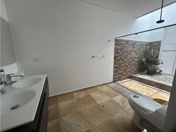 VENTA CASA COLINAS DE MIRAVALLE