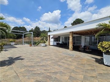 VENTA CASA COLINAS DE MIRAVALLE