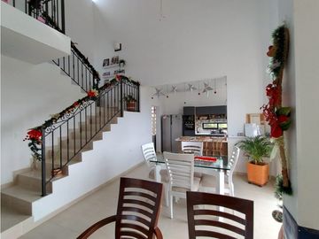EN VENTA CASA CAMPESTRE ACAPULCO RUITOQUE BAJO