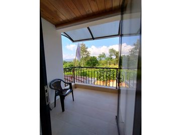 EN VENTA CASA CAMPESTRE ACAPULCO RUITOQUE BAJO