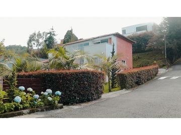 Vendo Casa en Parcelación San Luis - Envigado
