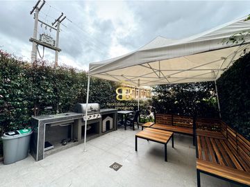 SE VENDE MAGNFICA CASA EN CHA
