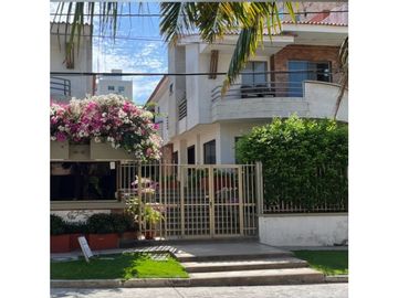 CASA  EN BARRANQUILLA.,RIOMAR, DOS NIVELES EXCELENTE ESTADO