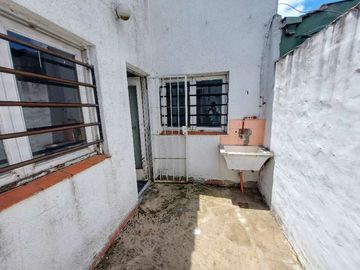 Departamento Tipo Casa en venta en Lanus Oeste