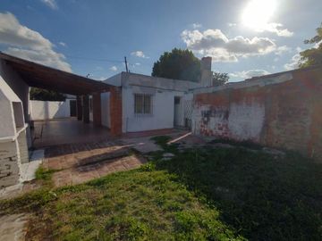 Casa en venta en Castelar Sur
