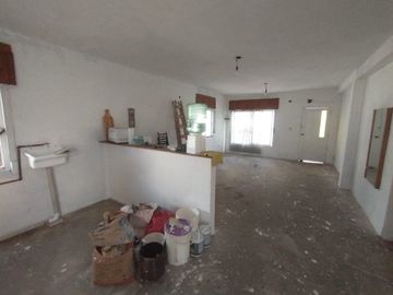 Casa en venta en Castelar Sur