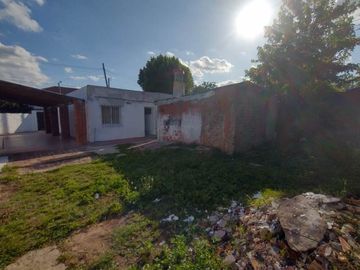Casa en venta en Castelar Sur