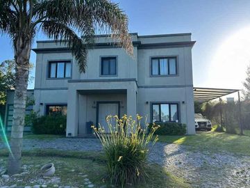 Casa en venta en Los Ombues de Hudson