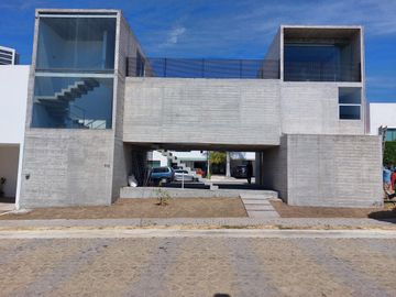 Casa en Venta en Lomas de Angelópolis