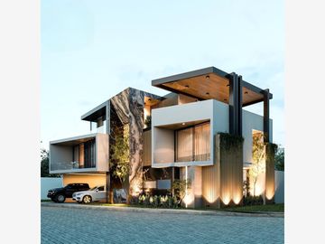 Casa en Venta en Lomas de Angelópolis