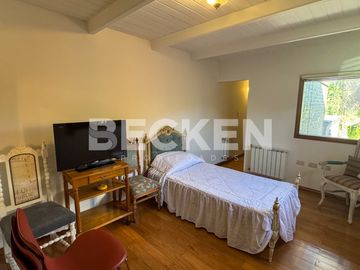 Casa en venta Lomas de la Carolina dormitorios en planta baja