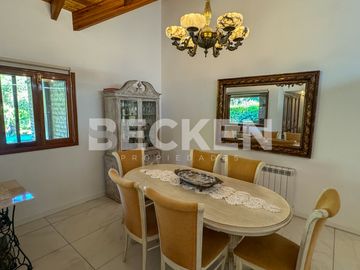Casa en venta Lomas de la Carolina dormitorios en planta baja