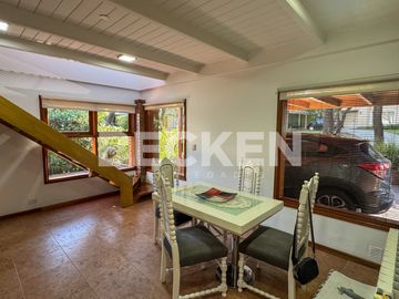 Casa en venta Lomas de la Carolina dormitorios en planta baja