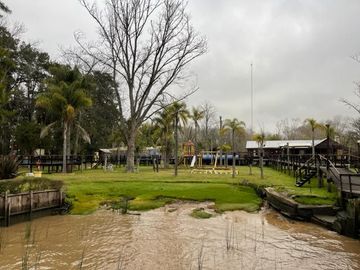 Casa venta Delta Tigre