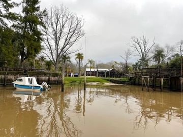 Casa venta Delta Tigre