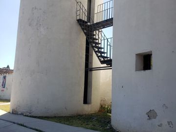 CASAS EN VENTA EN CORREGIDORA EN HACIENDA CARLOTA CON RECAMARA EN PB