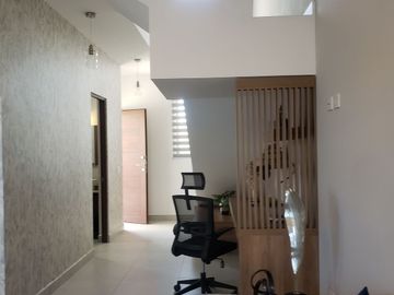 CASAS EN VENTA EN CORREGIDORA EN HACIENDA CARLOTA CON RECAMARA EN PB