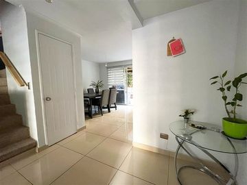Casa en Venta en REAL OPORTUNIDAD¡¡DENTRO DE CONDOMINIO,A PASOS DE GRACE COLLEGE