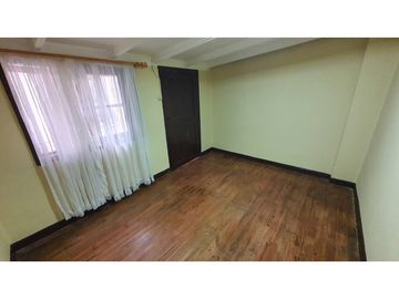 Venta casa 4D 2B con excelente ubicación en Los Andes