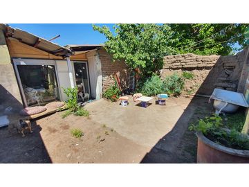 Venta casa 4D 2B con excelente ubicación en Los Andes