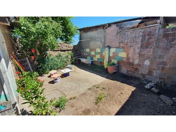 Venta casa 4D 2B con excelente ubicación en Los Andes