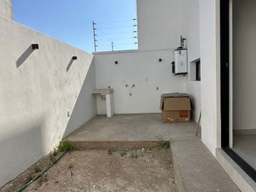 CASA NUEVA EN VENTA EN SENDEROS DE MONTEVERDE