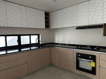 CASA NUEVA EN VENTA EN SENDEROS DE MONTEVERDE