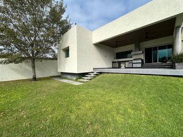 CASA EN VENTA EN EL URO