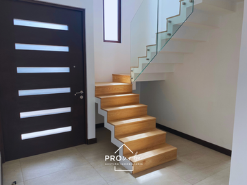 Casa en Venta en Santa Filomena / Parque Las Brisas