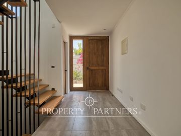 Acogedor Townhouse, con excelente ubicación