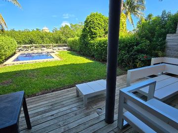 CASA FRENTE A LAGUNA EN CANCUN 4 RECAMARAS COLDWELL BANKER