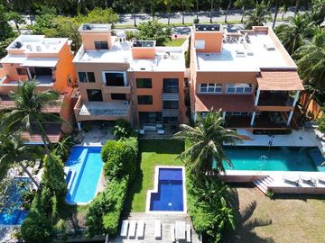 CASA FRENTE A LAGUNA EN CANCUN 4 RECAMARAS COLDWELL BANKER
