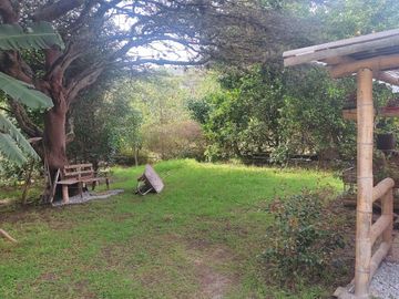 A 10 minutos de Guayllabamba, Venta casa moderna a en ambiente campestre