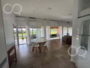 Casa en Barrio Fincas de San Vicente