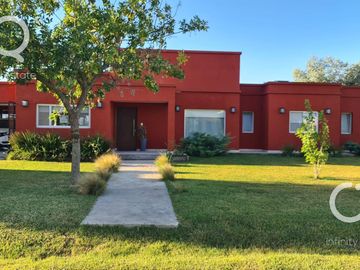 Casa en Barrio Fincas de San Vicente