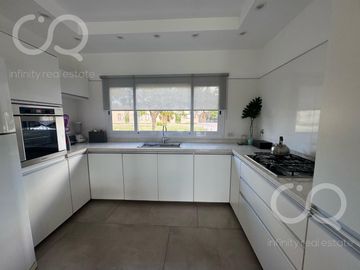 Casa en Barrio Fincas de San Vicente