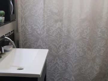 Casa en venta - 3 Dormitorios 2 Baños - Cochera - 260Mts2 - Merlo Oeste