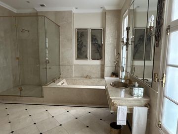 VENTA Departamento estilo francés en Recoleta