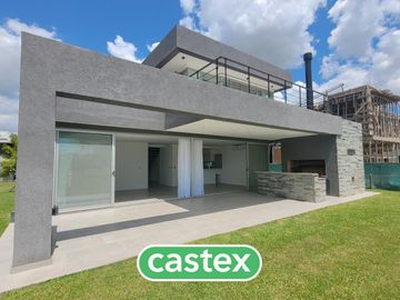 Casa de 4 dormitorios en venta en Terralagos Canning