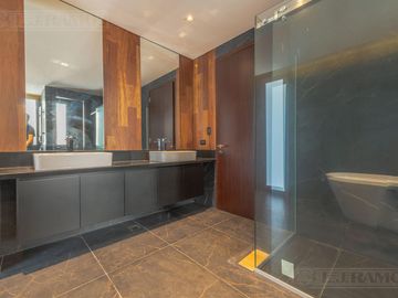 Casa  a estrenar al agua con 4 dormitorios en venta en El Yacht - Nordelta
