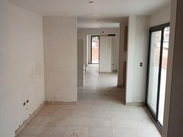 Último, departamento 1 dormitorio en construcción edificio Renato Buen Pastor