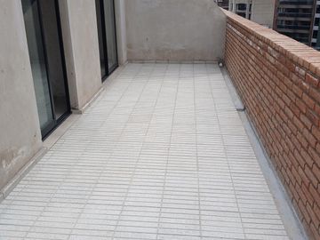 Último, departamento 1 dormitorio en construcción edificio Renato Buen Pastor